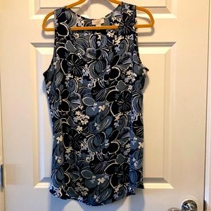 Loft sleeveless blouse. Navy and gray. Button detain in back